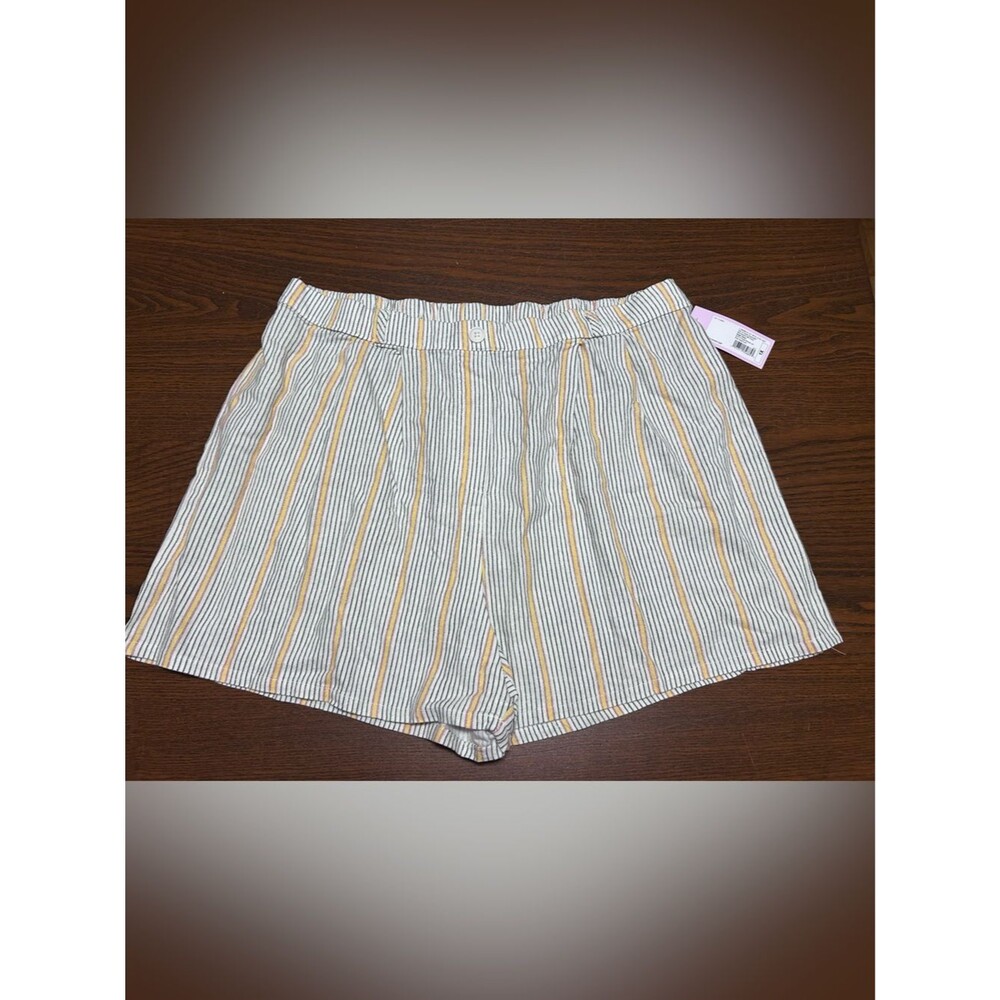 NWT Wild Fable Striped High Rise Button Front Long Shorts size 1x